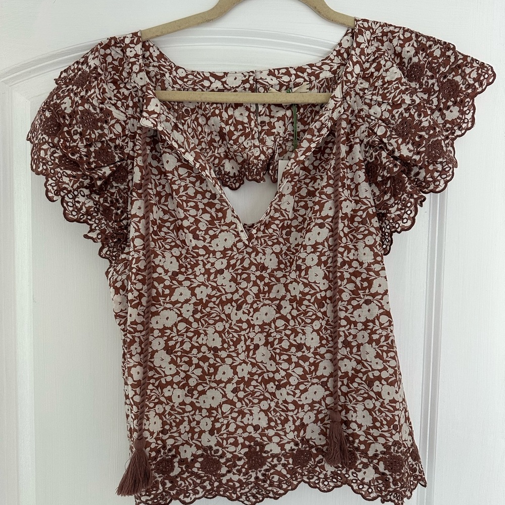 AE77 Chic Floral Lace Blouse